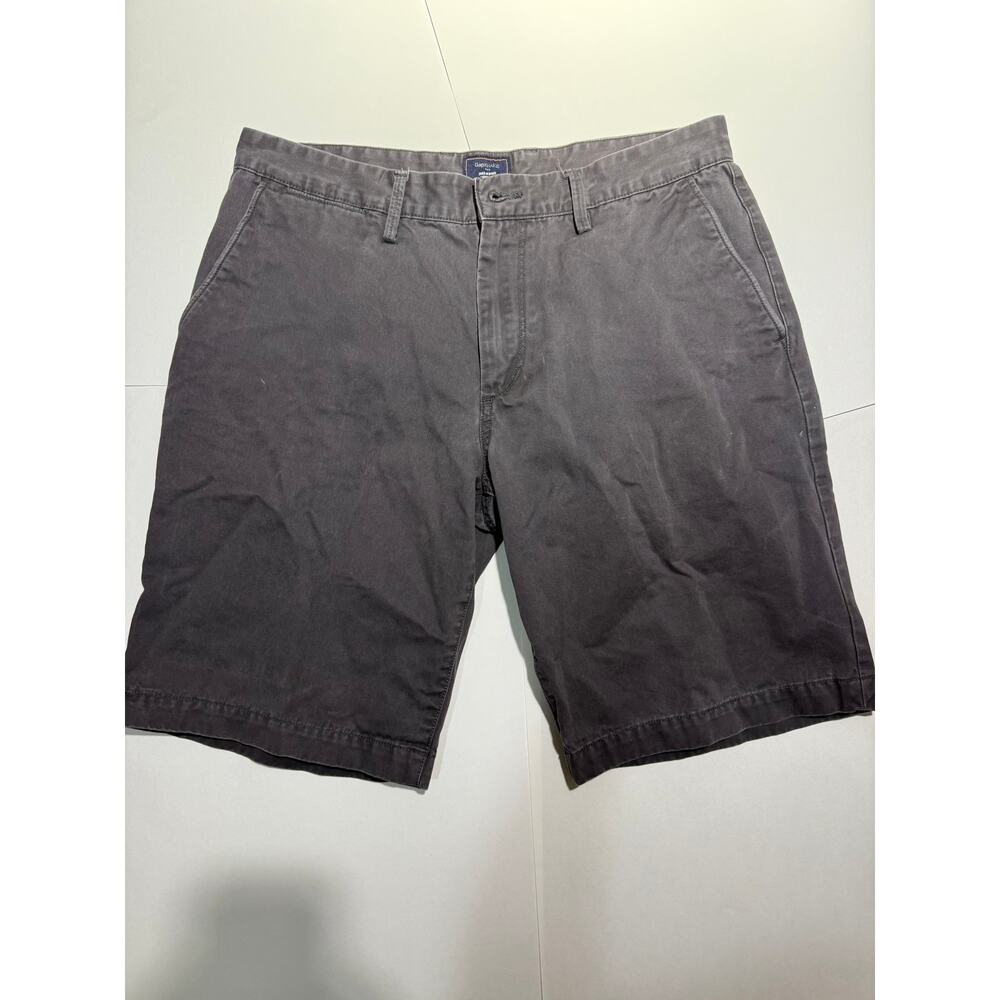 Gap Khakis Lived-In Short Flat-Front Chino Shorts (Dark Wash Grey, Size 33)